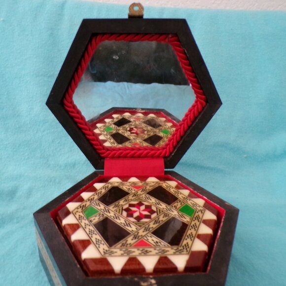 1960’s Vintage Antonio Lopez Morilla Inlaid Marquetry Coasters in Wood Box - Picture 4 of 12
